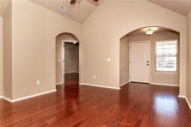 Photo - 3908 SW Ridgepointe Ave