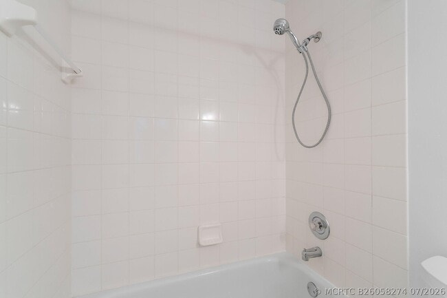 Photo - 2406 SW Danbury Ln