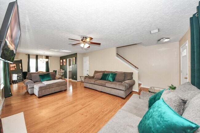 Photo - 13843 Dentwood Dr