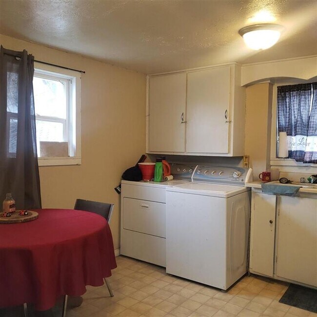 Photo - 685 Randolph Ave Unit Apt A