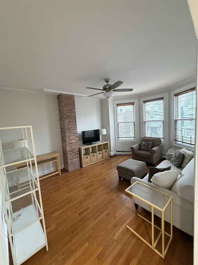 Photo - 317 21st St Unit 2