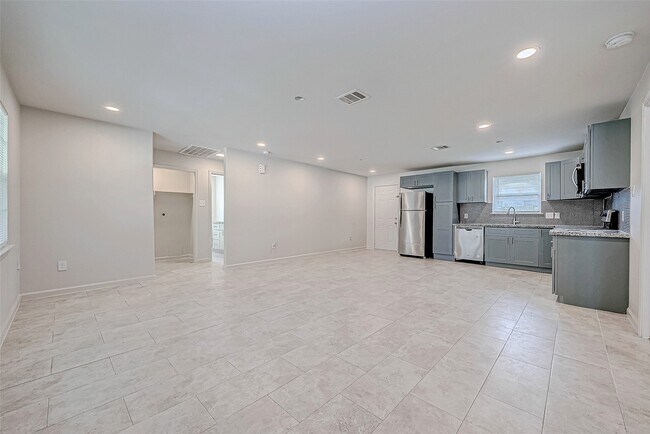 Photo - 3618 Noah St