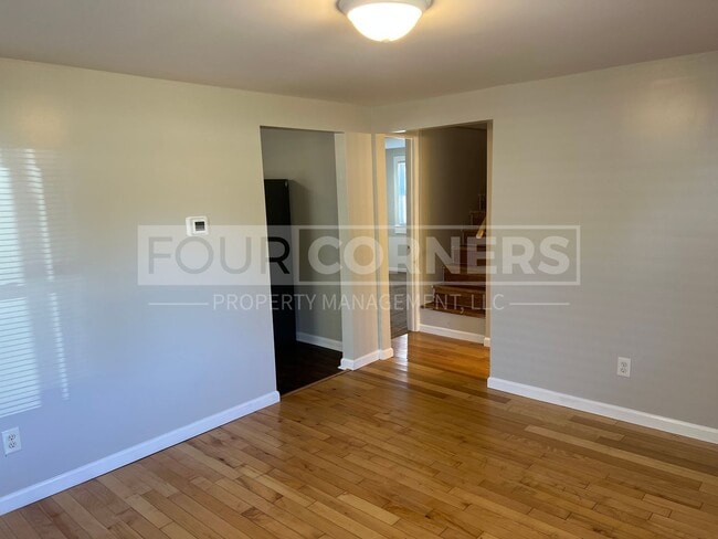 Photo - Beautiful 3 Bedroom 2 Bath House