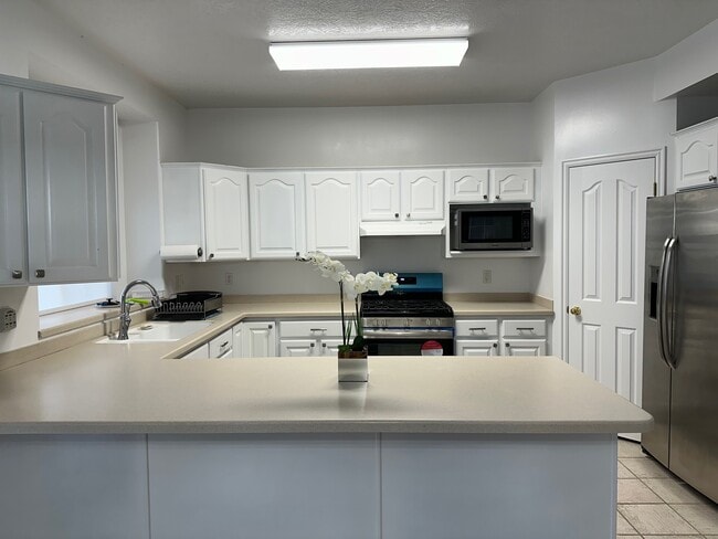 Photo - 2824 W Ivory Way