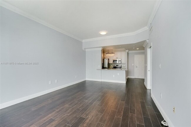 Building Photo - 1155 Brickell Bay Dr Unit PH205 Rental