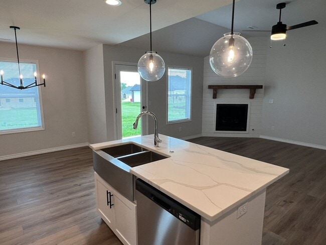 Photo - PRE-LEASING! South Nixa 3 Bedroom Family Home