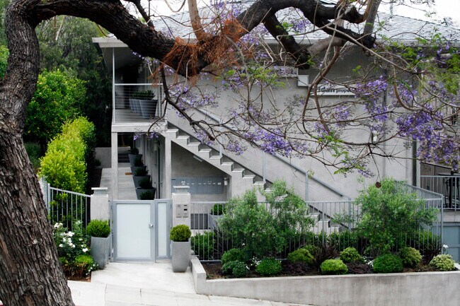 front of our property - 1148 N Clark St Apartamentos Unidad 8