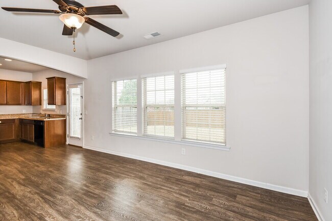 Photo - 37 Samuel Way