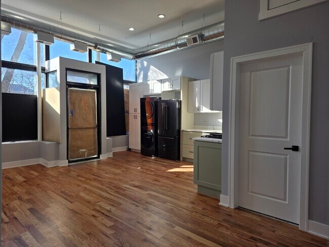 Photo - 831 S Western Ave Unit 1F