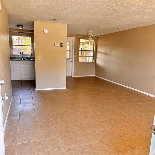 Photo - 5401 Pasadena Dr