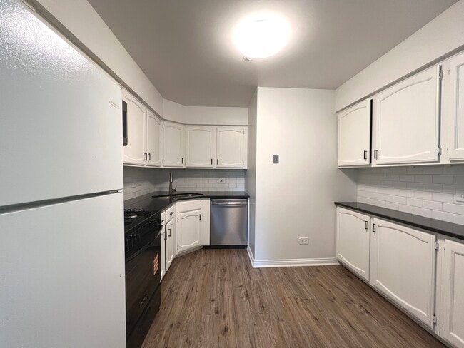 Photo - 19 Parkside Ct Unit 9