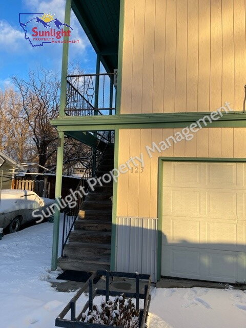 Photo - 123 S 12th St W