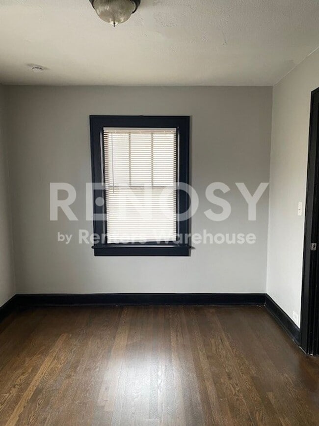 Photo - 576 S Oxford Ave