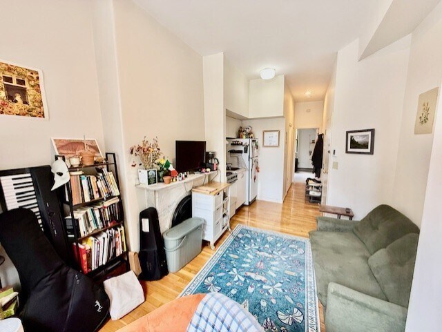 Building Photo - 147 Appleton St Unit 2 Rental