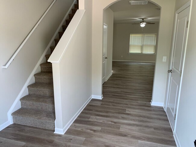 Photo - 7327 Neal Rd