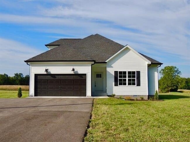 Photo - For Lease Large Home with Bonus Room on 1 Acre in Country