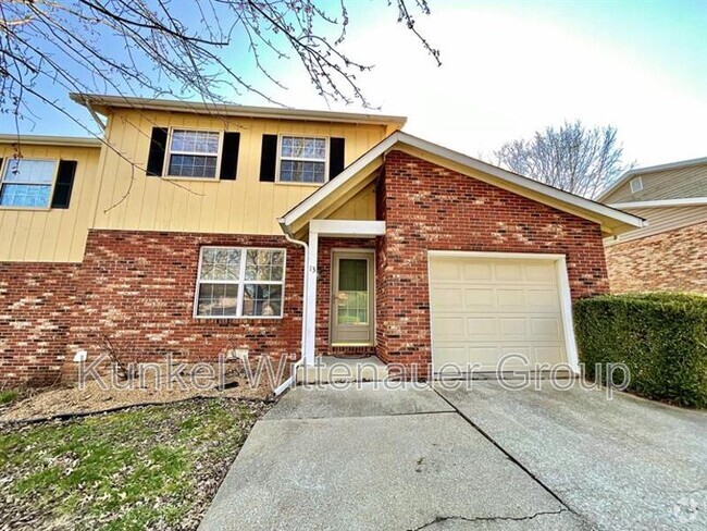 Building Photo - 13 Twin Oaks Dr Rental