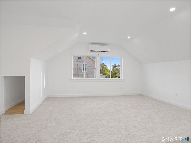 Photo - 54 Richmondville Ave