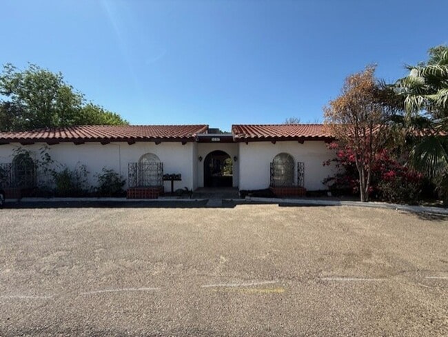 Building Photo - 1717 Clark Blvd Unit 1717 Clark-  B