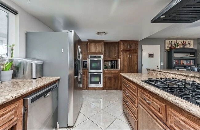 Photo - Beautiful Solar-Powered 4 Bedroom Home