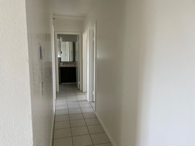 Photo - 6851 Amherst St