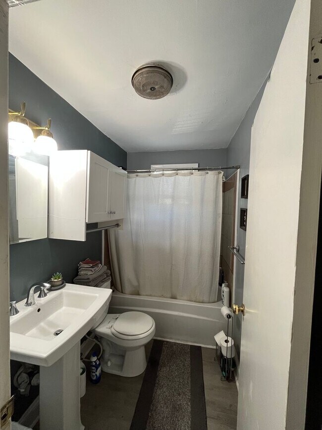 Photo - 3301 Batavia St Unit A