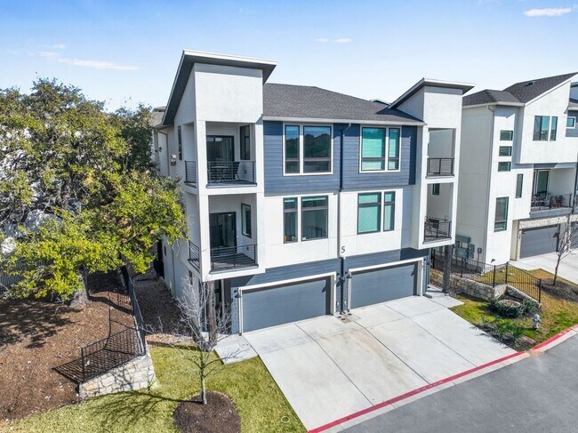 Building Photo - 2050 Lohmans Spur Rental