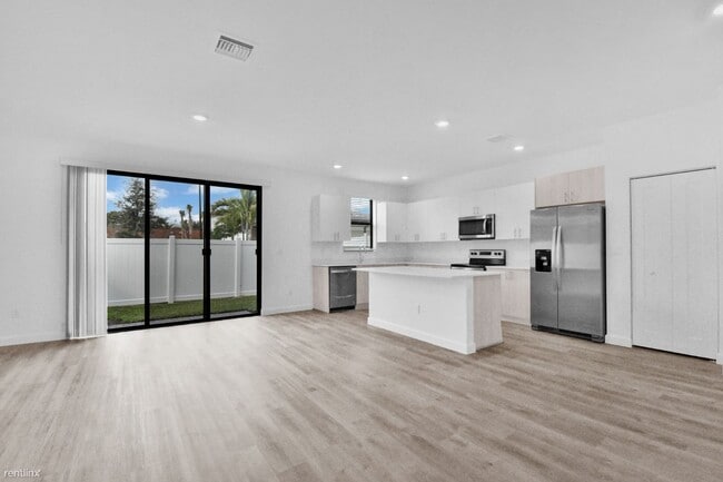 Photo - 2 br, 3 bath Townhome - Siena at Palm Aire...