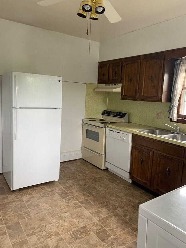 Photo - 260-262 Hager Street Unit 260 - 2