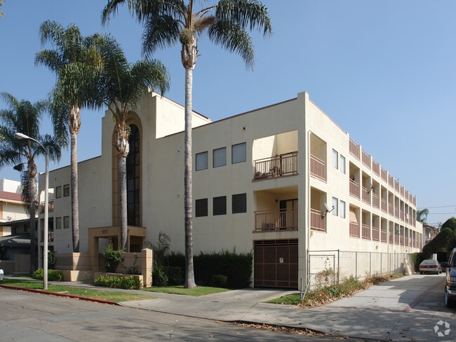 Photo - Ross and Durant Apartments