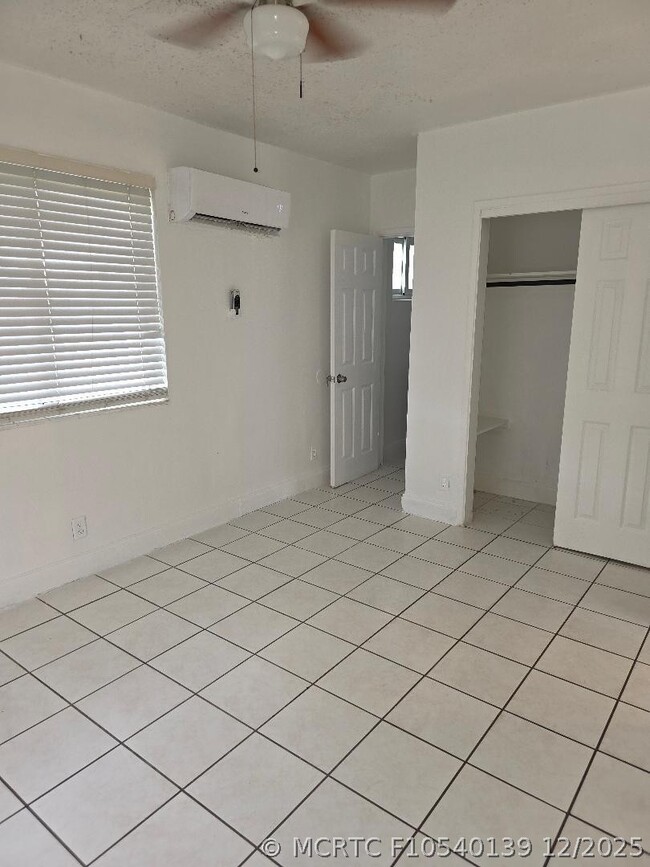 1034 NW 1st Ave Unidad 1