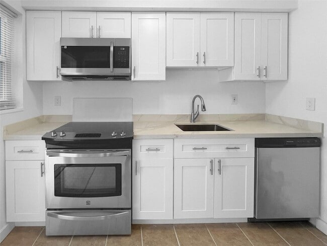 Photo - 1300 NW 6th Ave