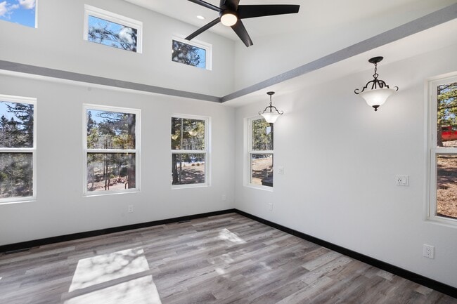 Photo - 69 Mt Powderhorn Rd