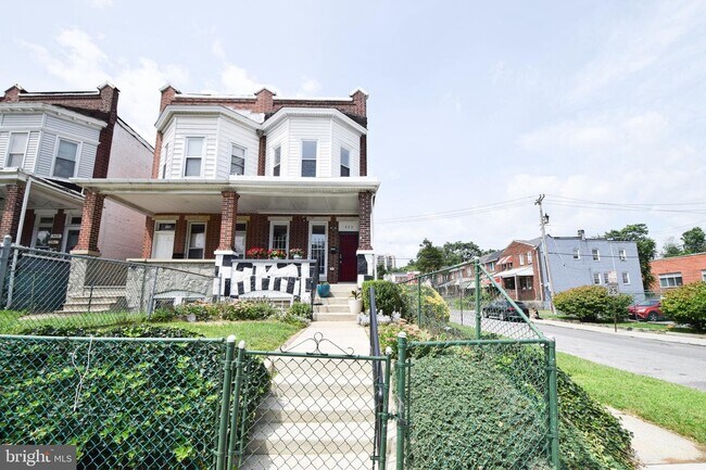 Photo - 432 N Hilton St Townhome