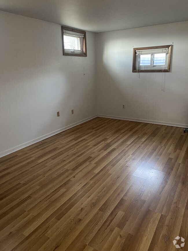 Building Photo - 6256 Avanelle Dr Unit 6256 Avanelle Dr Rental