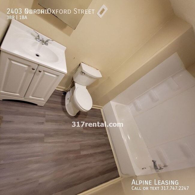 Photo - 2403 N Oxford St