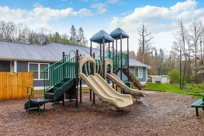 Photo - 512 Sycamore Br Rd