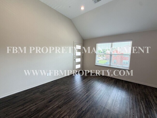 Photo - 1203 N Clay St Unit 521