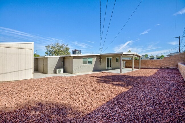 Photo - Stylish 4-Bedroom Single-Story Home with M...