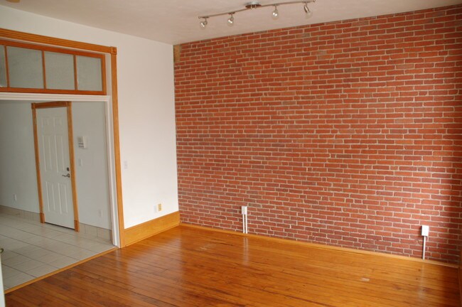 4738 Lorain Ave Unit 2