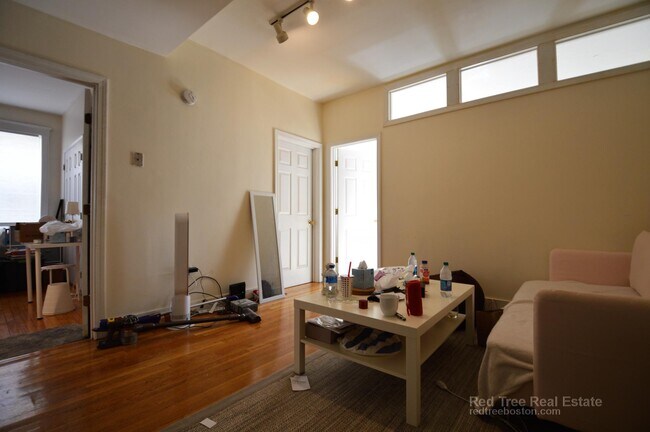 Photo - 62 Egmont St Unit 2