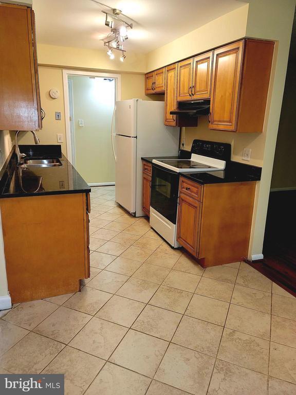 Building Photo - 2226 Castle Rock Square Unit 1B