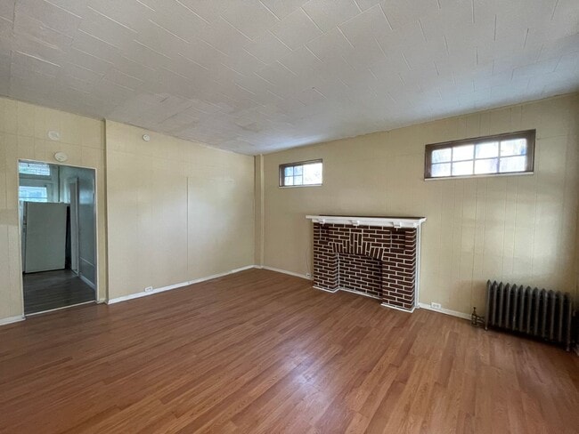 Photo - 3 Bedroom Single Family Home Located in Harrisburg- Includes Bonus Room/Office!