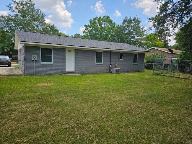 Photo - 5371 Delray Dr