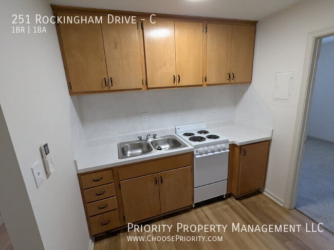 Photo - 251 Rockingham Dr Unidad C