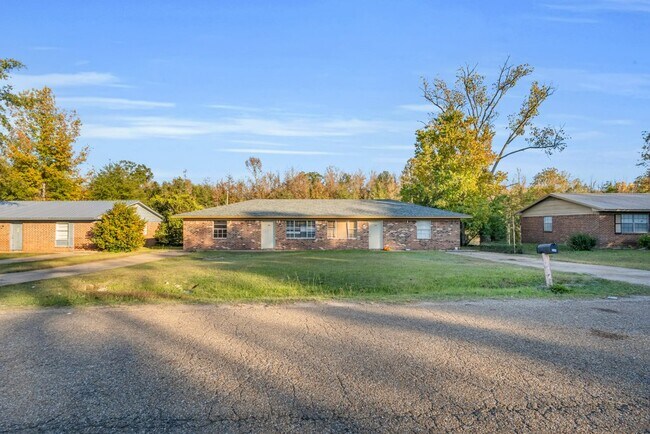 Photo - 340 Wyman Dr Unidad 340