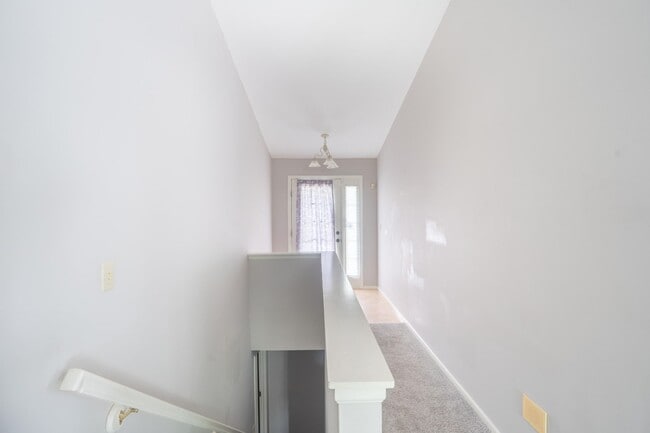 Photo - 16944 Hickory Crest Dr