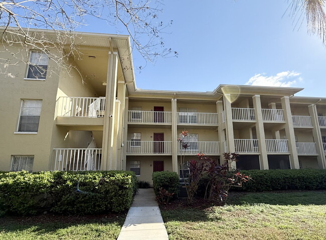 Spacious 2-Bed, 2-Bath Condo in Palm Harbor! - Spacious 2-Bed, 2-Bath Condo in Palm Harbor! Unit Apt 137