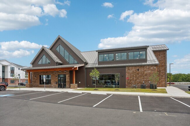 551 North Clubhouse - 551 North