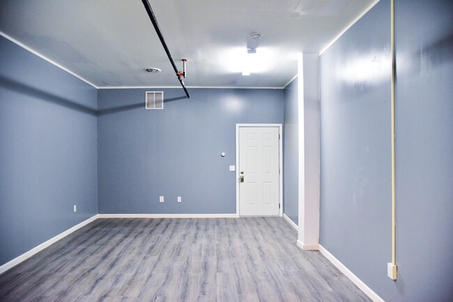 Photo - 19 S George St